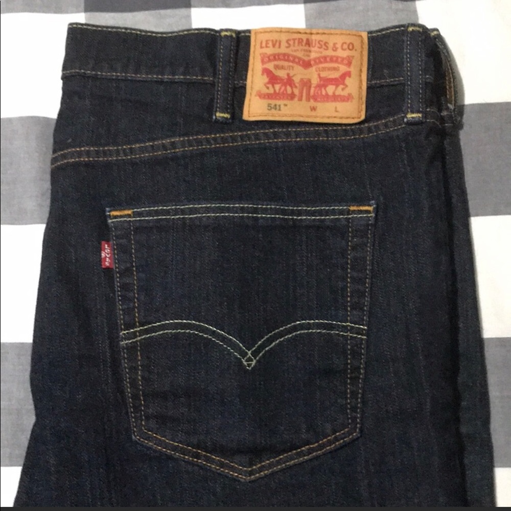 Men’s Levi jeans